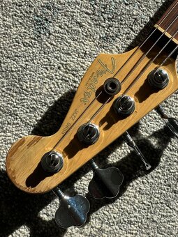 1996 Fender Active Jazz Bass Deluxe USA Blueburst - 4