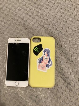 iPhone 8 - 4
