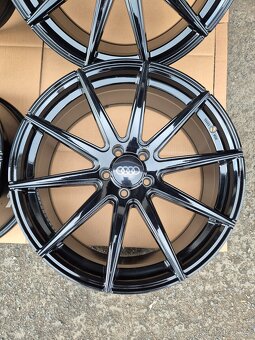 5x112 r20-Audi A6 et45,8,5j - 4
