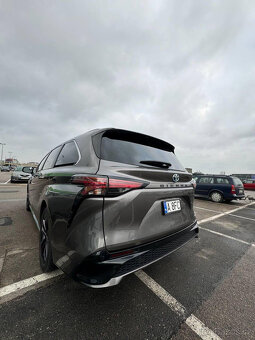 Toyota Sienna XSE 2022 - 4