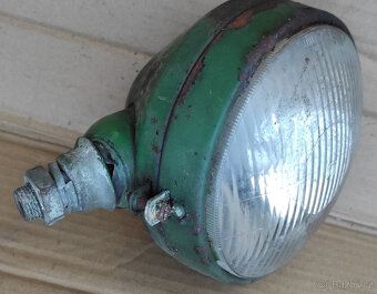 Stará lampa 1) z veteránského stroje - 4