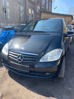 Mercedes A169 2011 - 4