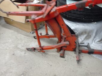 Jawa 250 /559 350 panelka kyvacka rám díly - 4