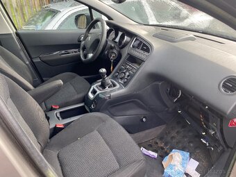 Peugeot 5008 2.0HDi RHE - Náhradní díly - 4