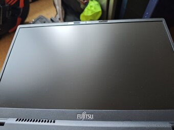 Podnikatelský 14" notebook Fujitsu E5412a s Ryzen - 4