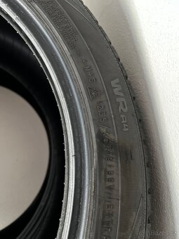 Nokian WR A4 235/45/19 zimní sada - 4