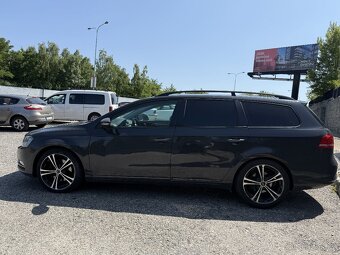 Volkswagen Passat 1.6 - 4