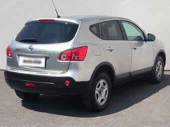 Nissan Qashqai 2.0dCi , 110 kW nafta, 2009 - 4