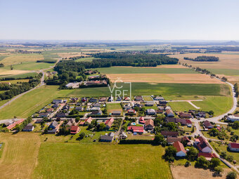 Prodej stavebního pozemku o rozloze 827 m2 včetně povolení a - 4