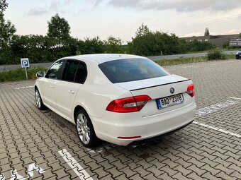 ŠKODA SUPERB II SEDAN 1.8TFSI 118KW DSG 2014 - 4