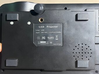LED mini projektor - levně - 4