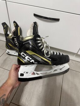 Brusle CCM Tacks AS-V Pro – velikost 9 (Regular) - 4
