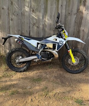 Husqvarna TE 250i - 4