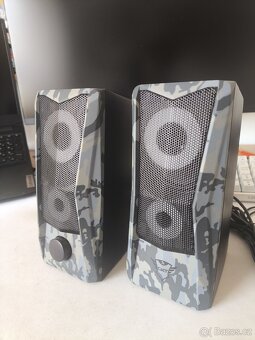 Prodám herní reproduktory Trust GXT s RGB podsvícením - 4