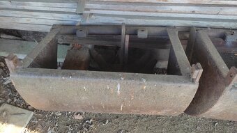 Lžíce nakladač unhz 750 - 4