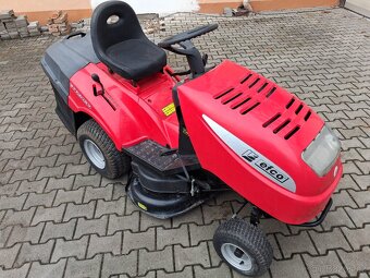 ZAHRADNI TRAKTUREK - 4