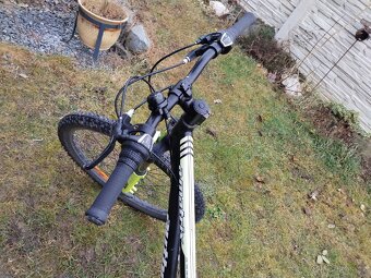 Author A-matrix 26 - 4