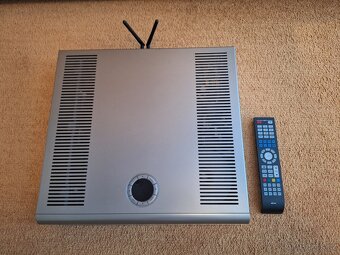 Arcam Solo Music stereofonní síťový receiver s CD / SACD - 4