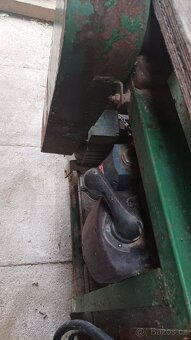 Cirkularka s pravítkem a sada kotoučů - 4