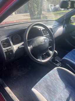 Nissan Almera N15 - 4