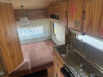 Prodám karavan Burstner - 4