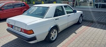 Mercedes-Benz 201, 190 E 2,3 - 4