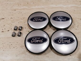 FORD STREDOVÉ KRYTKY 60 MM 4KS + VENTILKY - 4