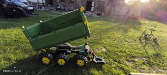 Přives šestikolový John Deere - 4