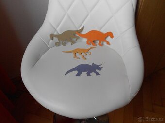 Kniha dinosaurů-šablóny k obkreslování. - 4