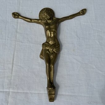Závěsný mosazný Ježíš soška - 4