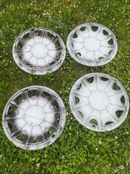 Poklice Mercedes 16“ - 4