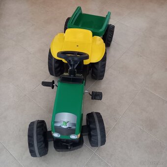 Dětský šlapací traktor - 4