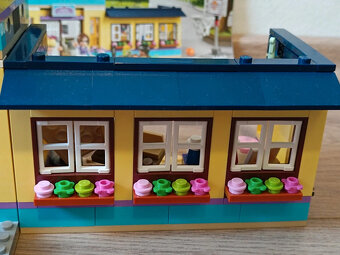 LEGO Friends 41005 Střední škola v Heartlake - 4
