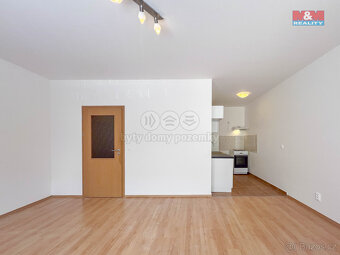 Pronájem bytu 1+kk, 32 m², Praha 10, ul. Hornoměcholupská - 4