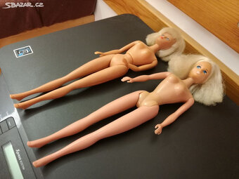 Panenky Barbie - Petra a Shillma + šaty - 4