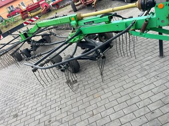 Dvourotorový tažený shrnovač píce DEUTZ-FAHR 6531 - 4