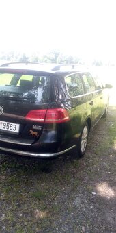 Volkswagen Passat - 4