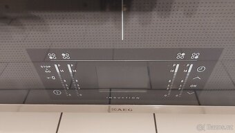 Nova indukční varná deska AEG EHD80300PG 78 cm - 4
