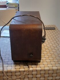 Staré rádio Philips - 4