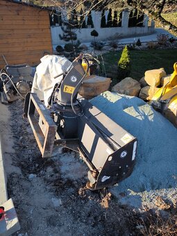 sněhovoa fréza na unc - 4