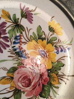 cínový talíř majolika a masivní montáž cín punc anděl - 4