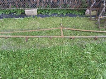 Brány a bidelec k branám - 4