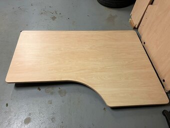 kancelářský stůl - 4