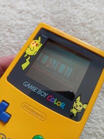 Nintendo Gameboy Color Pikachu Edition - 4