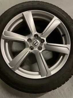Original zimni alu Volvo XC90 II r19 235/55/19 95% - 4