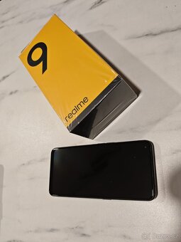 Mobil Realme 9 černý 8GB/128GB DualSim - jako nový - 4