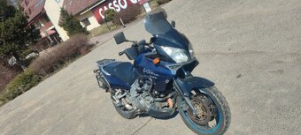 Suzuki V-Strom DL 1000 - 4