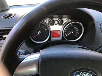 Ford c-max - 4