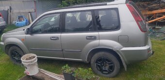 Nissan x=trail T30 - 4