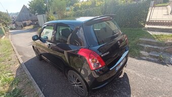 Suzuki Swift 1.3 - 4